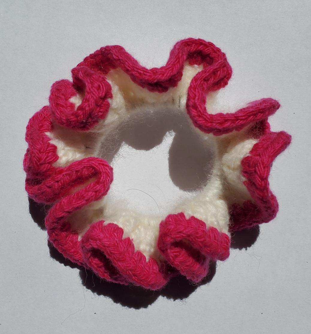 Scrunchie blanc et rose